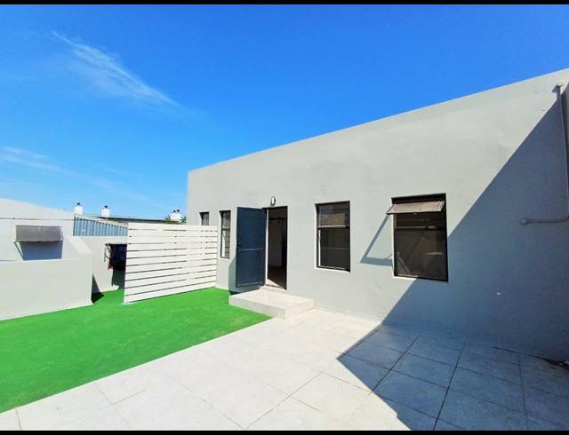 1 bed property to rent in BERGSIG